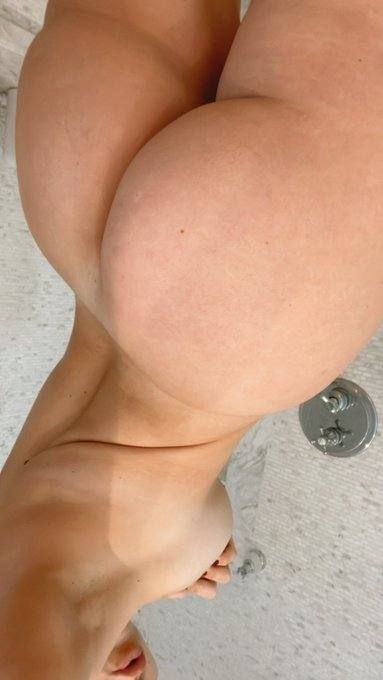 🥵Horny Girl 💖Tight pussy 💋 InCall💦OuTCaLL Or CAR FUN Available24/7 HMU on✅Telegram:@Emilyscott225 - Image 2